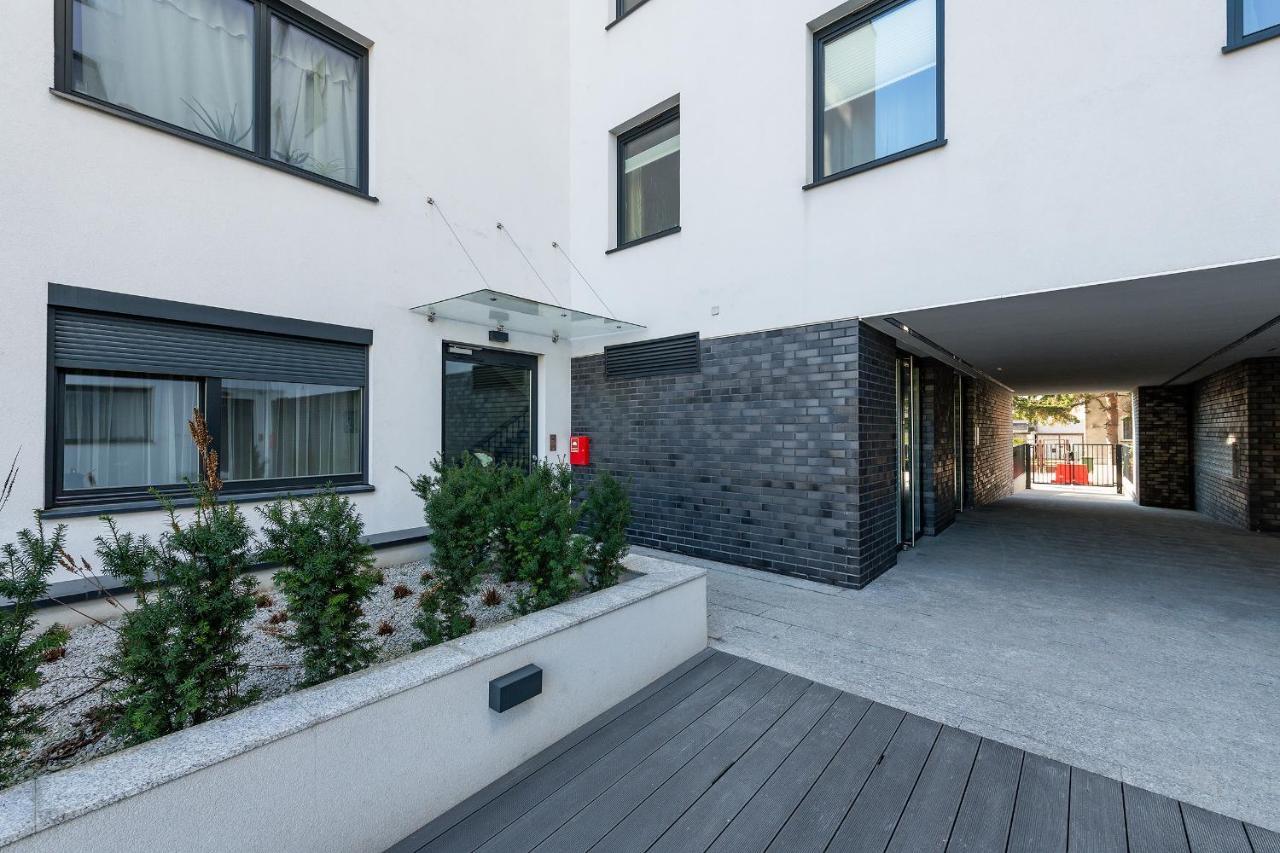 Szczesliwice Ochota P&O Serviced Apartments Warsaw Exterior photo