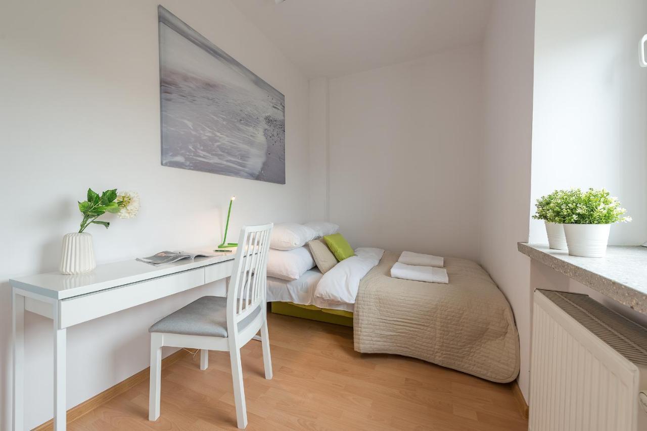 Szczesliwice Ochota P&O Serviced Apartments Warsaw Exterior photo